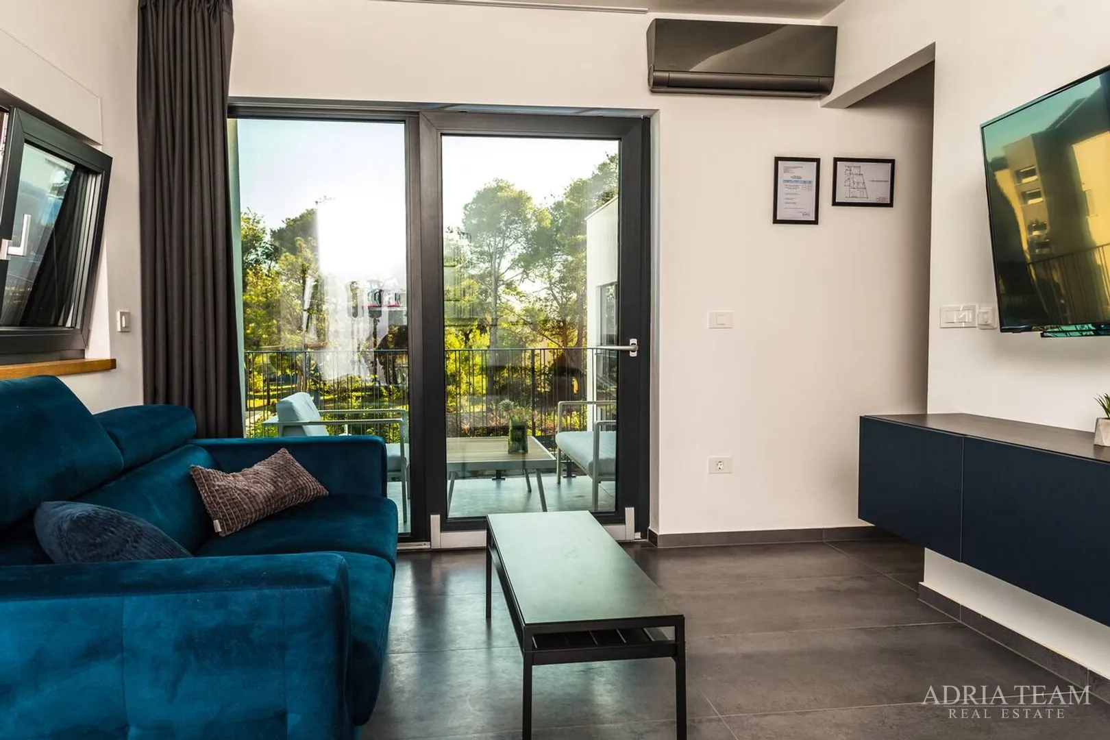 apartmani u urbanoj vili s bazenom, 250 m od mora, vir - zadar - slika 10