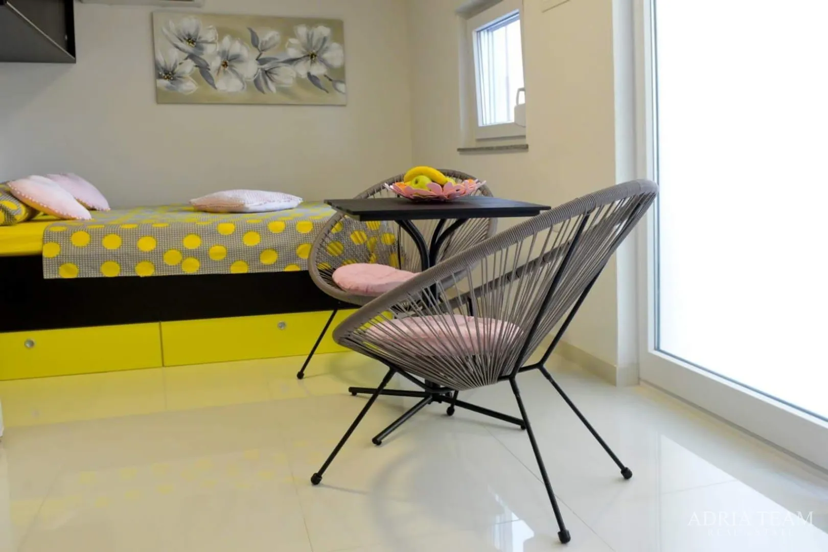 apartman u suterenu s bazenom i velikim vrtom - privlaka - slika 12