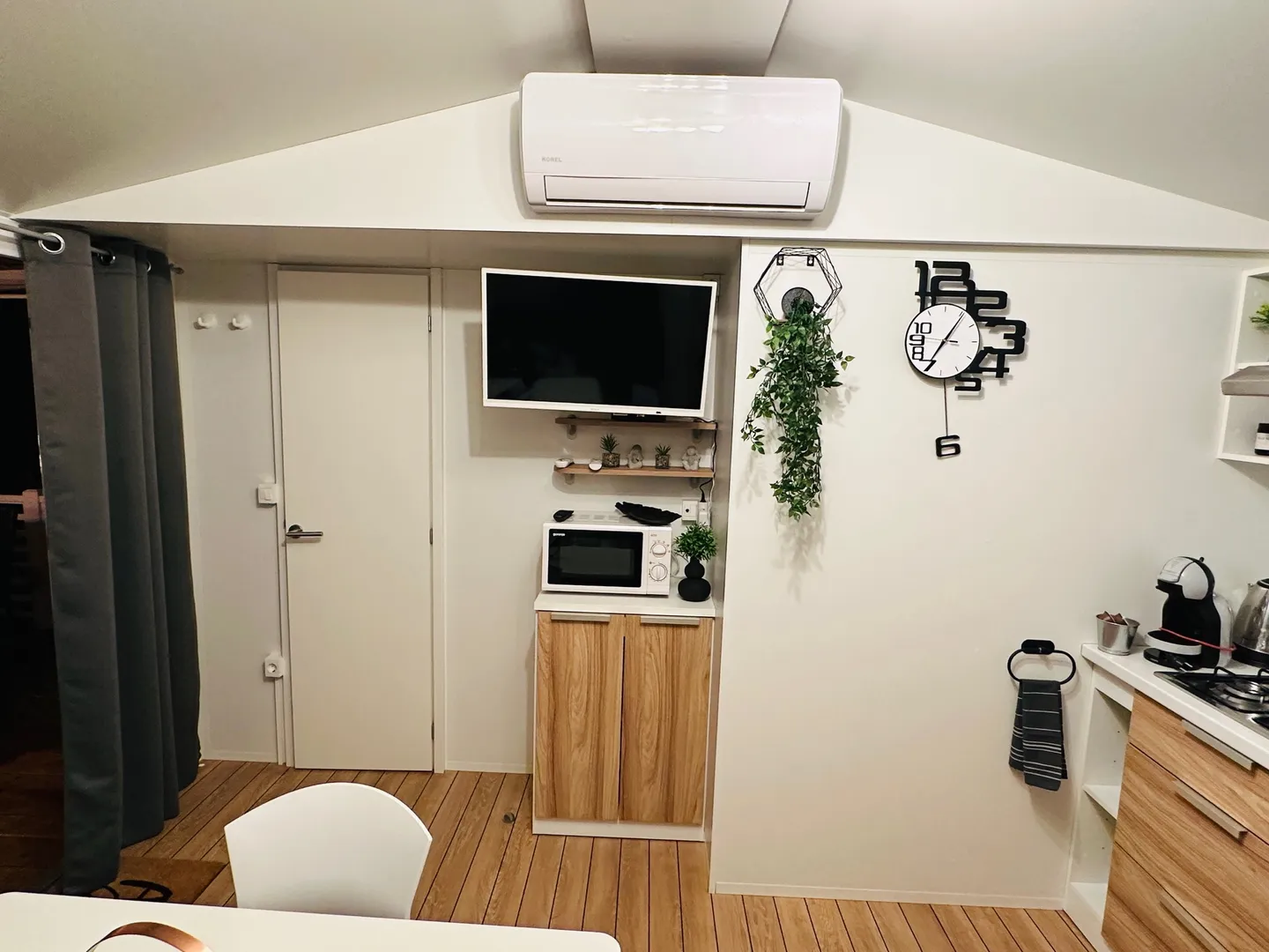 mobilna kućica tipa adria, kapaciteta 4 + 2 osobe - biograd na moru - slika 32