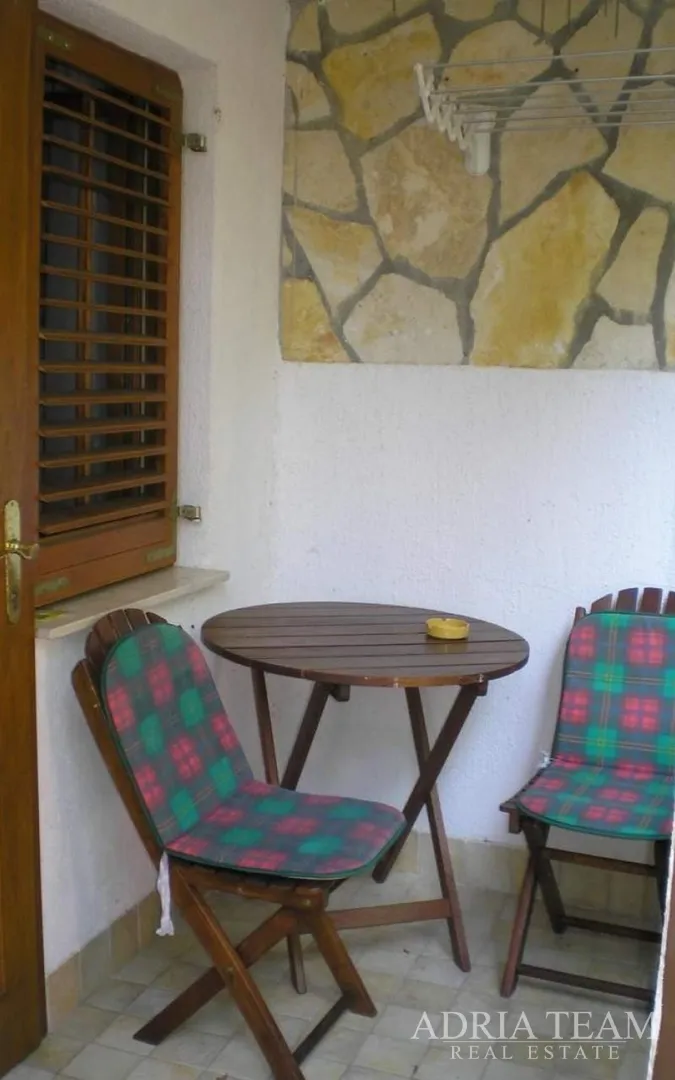 hotel 50 m od mora - posedarje - slika 32