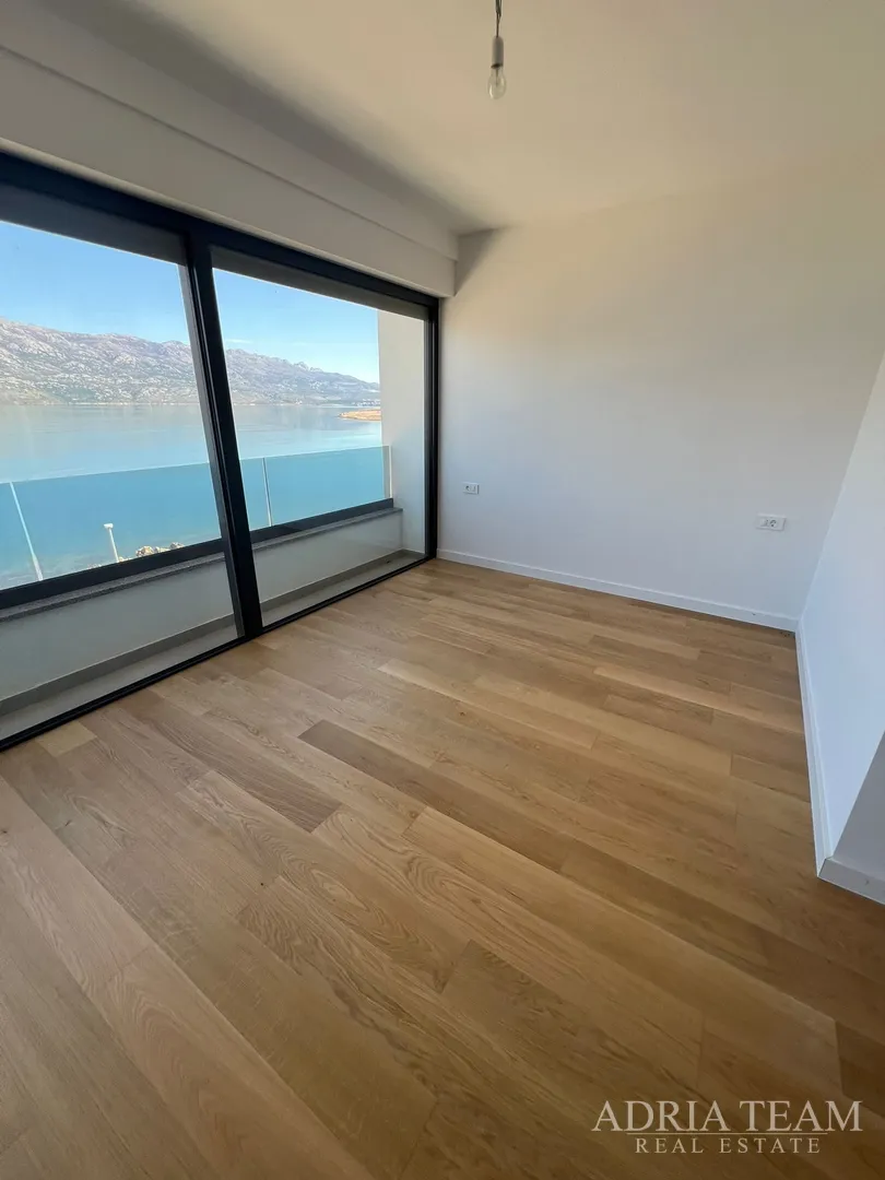 apartmani u prvom redu do mora, novogradnja - vinjerac - slika 38