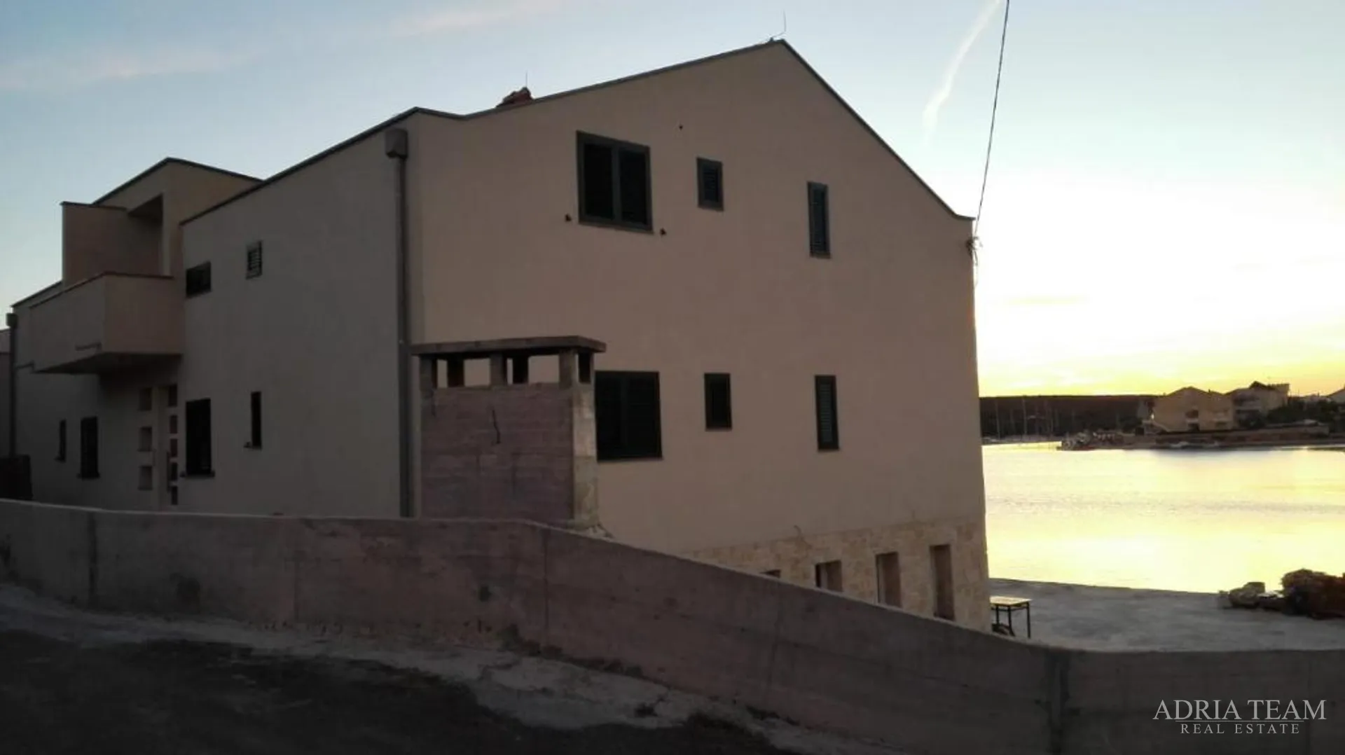 kuća u nizu, prvi red do mora - šimuni, pag - slika 7