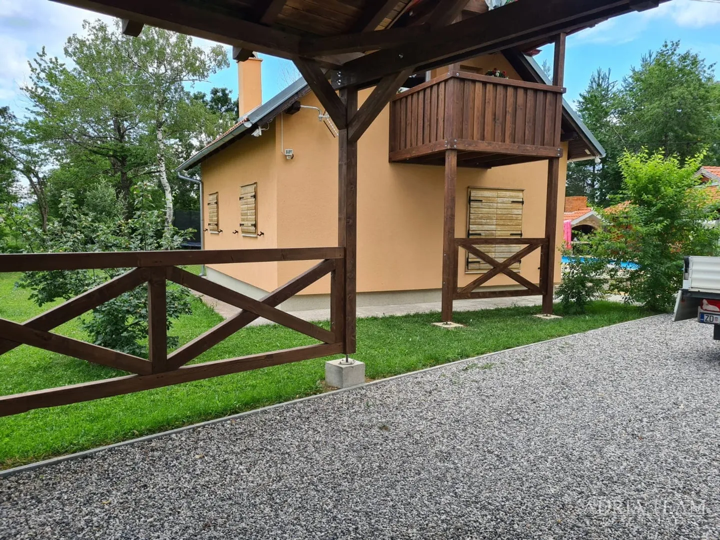 imanje s luksuznom vilom s grijanim bazenom i natkrivenom terasom - 10 000 m2 zemljišta! - slika 43