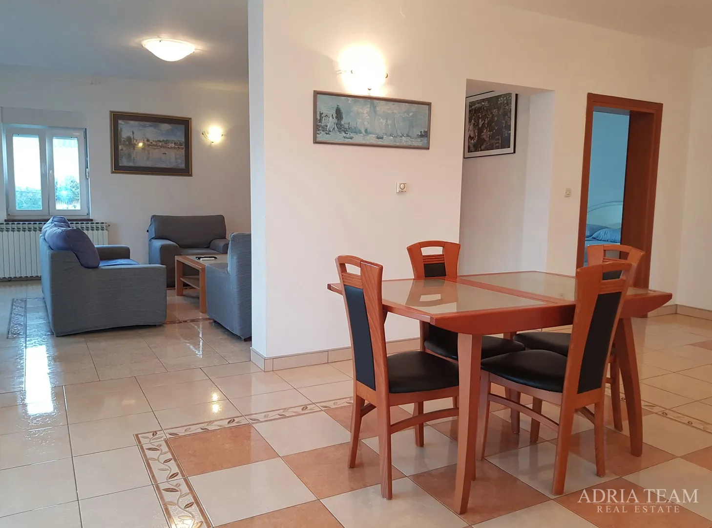 vila sa 7 apartmana, pogled na more - diklo, zadar - slika 11