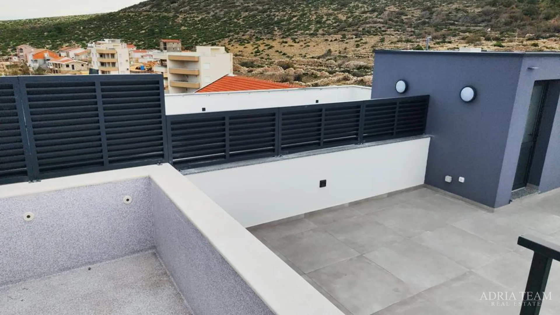 apartmani u prvom redu do mora, novogradnja - vinjerac - slika 70