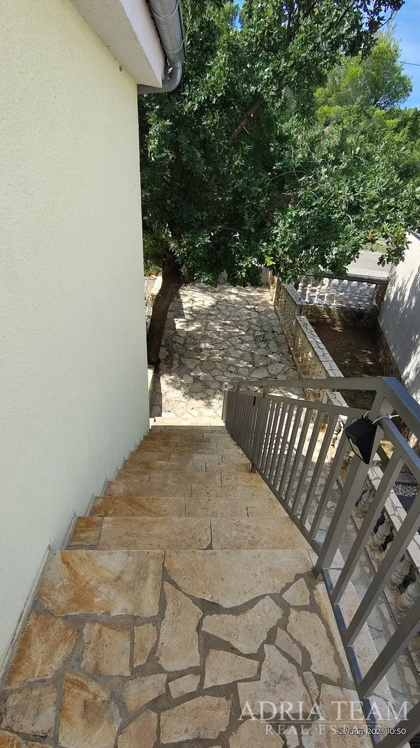 kuća s prelijepim otvorenim pogledom na more, djelomično obnovljena - donji karin - slika 33