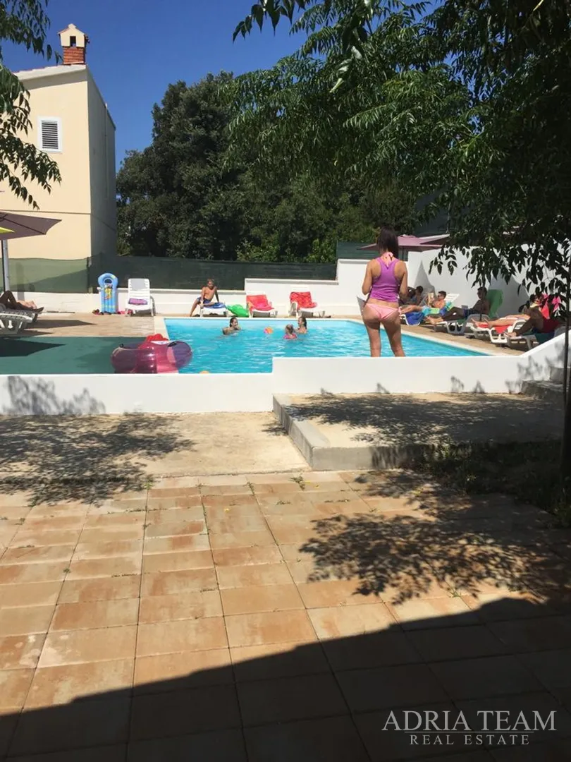 kuća s 10 apartmana, pogled na more - petrčane - slika 43