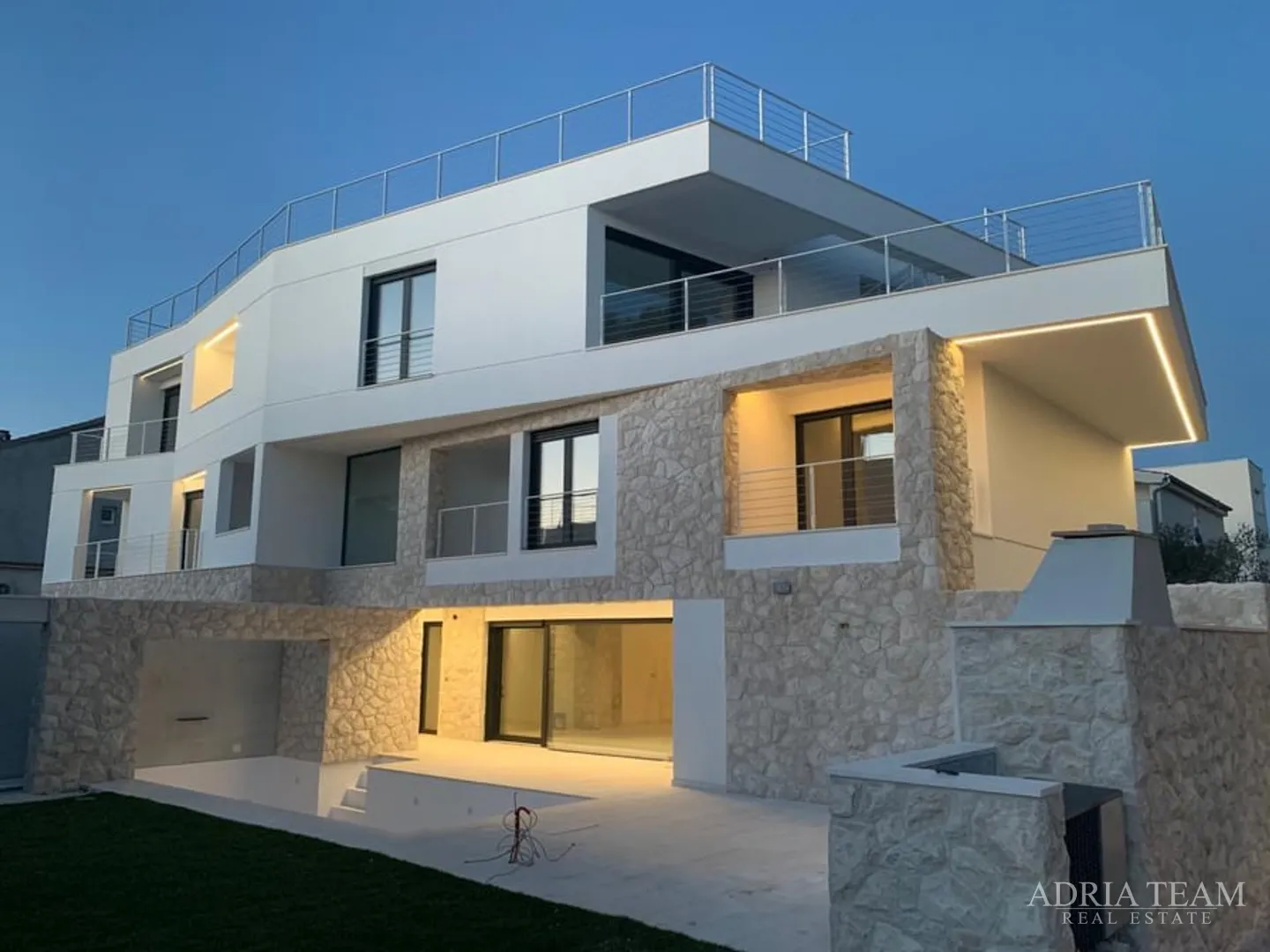 akcija!! luksuzni apartmani na mirnoj lokaciji, 100 m od mora, kožino - zadar - slika 5