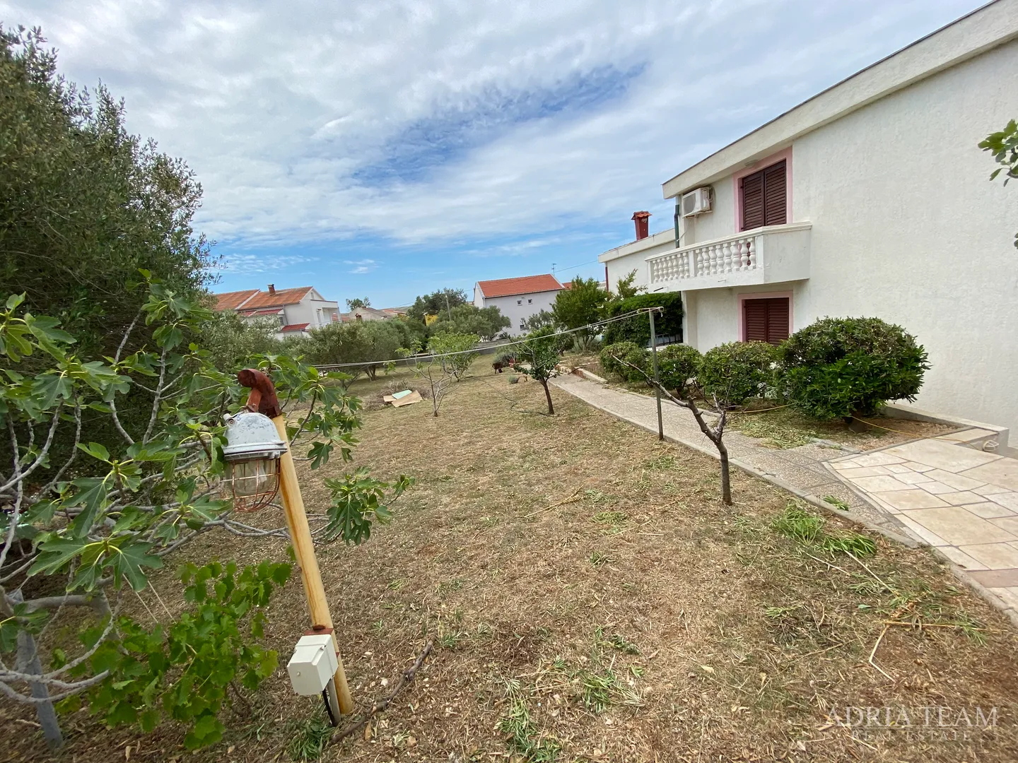 apartmanska kuća sa 6 apartmana, 70 m od mora, pag - povljana - slika 24