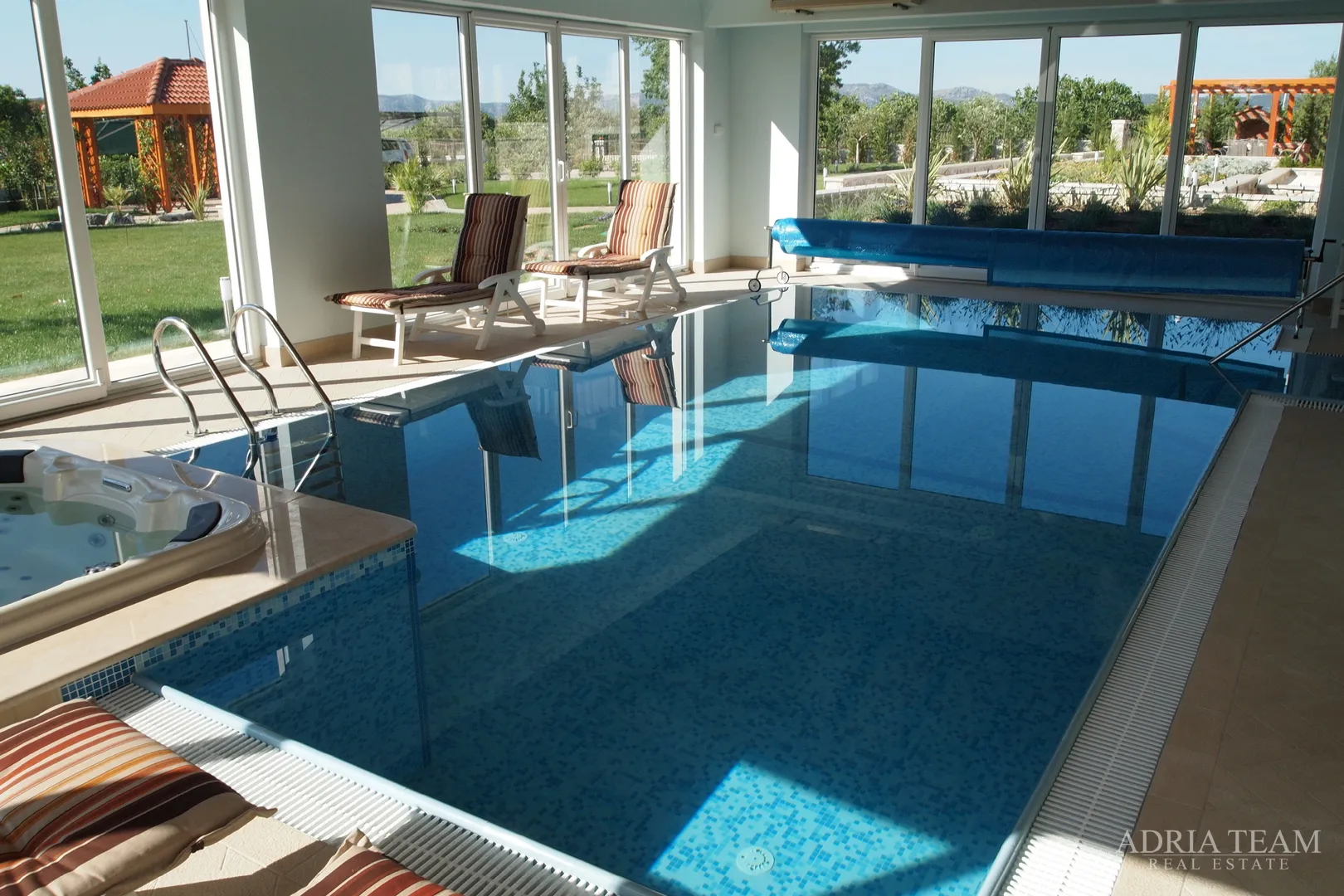 luksuzna vila 100 m od marine - betina, murter - slika 91