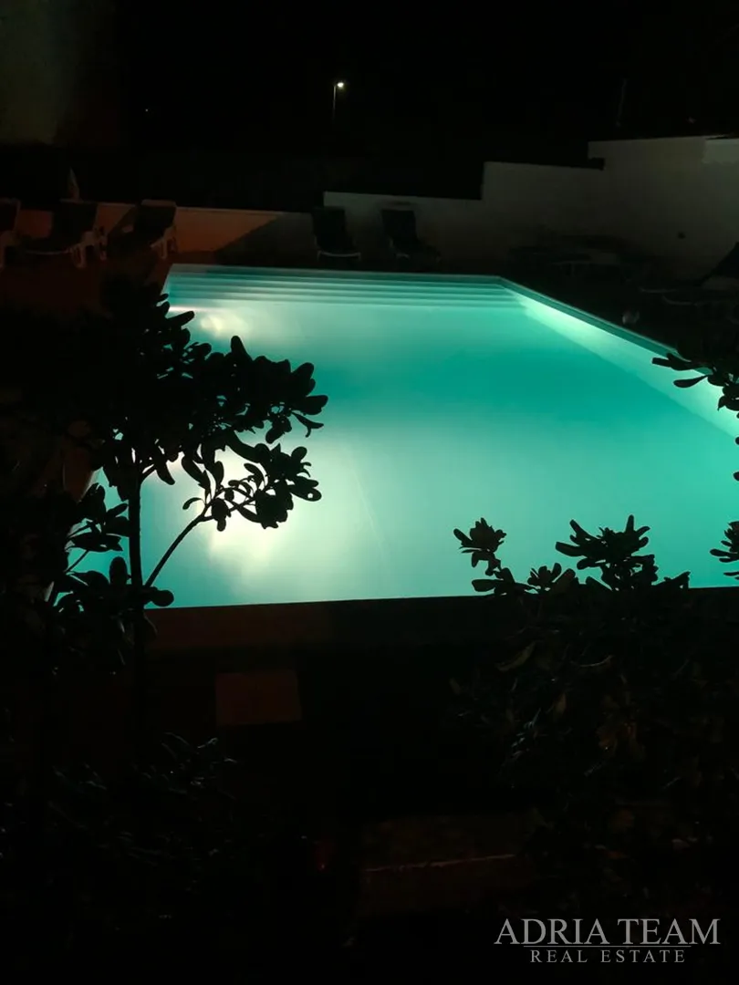 kuća s 10 apartmana, pogled na more - petrčane - slika 40