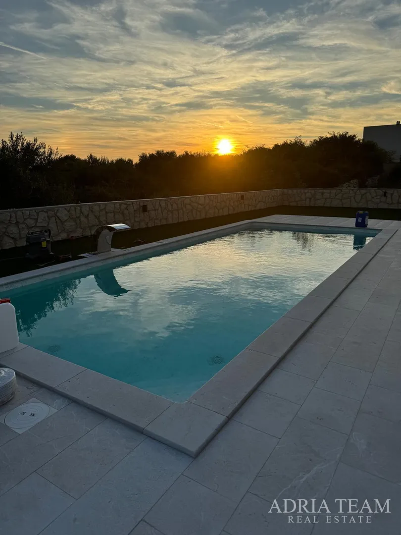 elegantna vila s bazenom – novalja, škuncini stani - slika 26