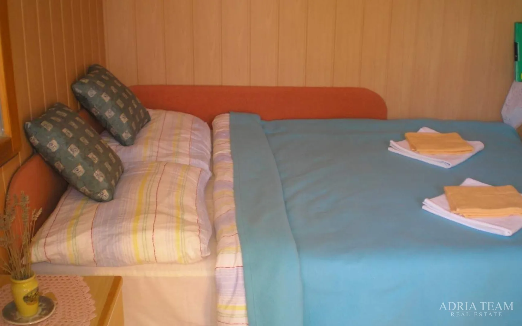 hotel 50 m od mora - posedarje - slika 13