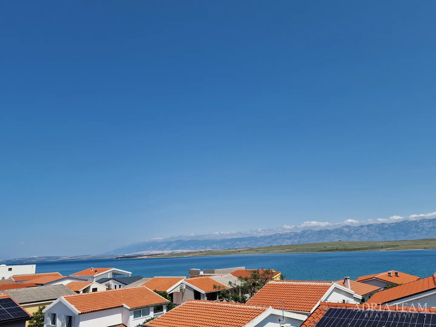 kuća sa 6 stambenih jedinica, 70 m od mora - vir - slika 21