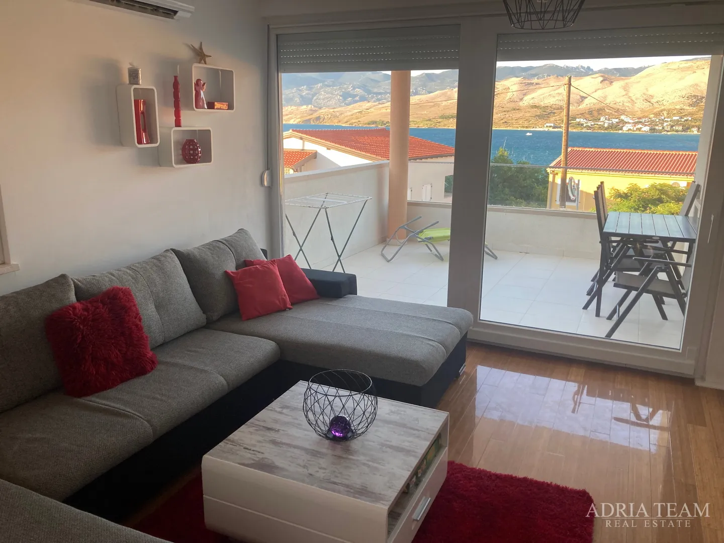 apartman s lijepim pogledom na more, 50 m od mora - pag - slika 14