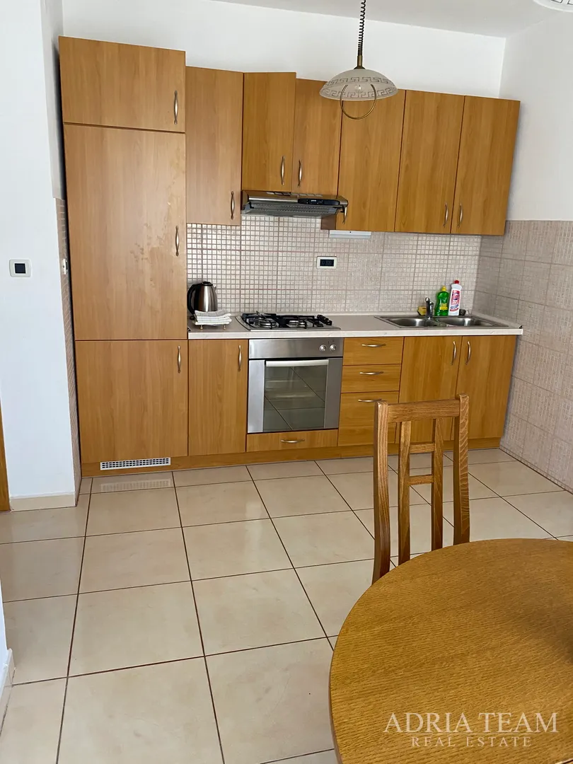 apartmanska kuća s bazenom - slika 15