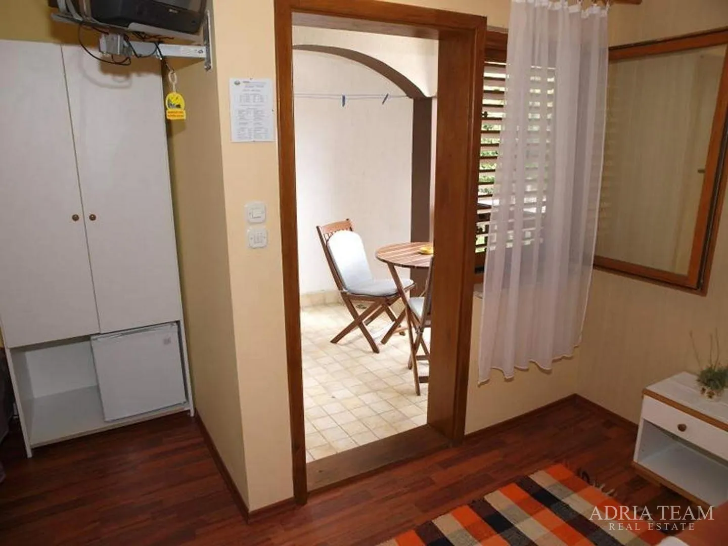hotel 50 m od mora - posedarje - slika 18