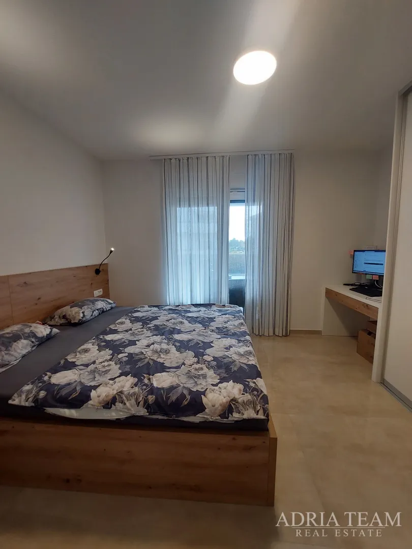 apartman u stambenoj zgradi, 80 m od mora - diklo, zadar posebna ljetna akcija! - slika 33