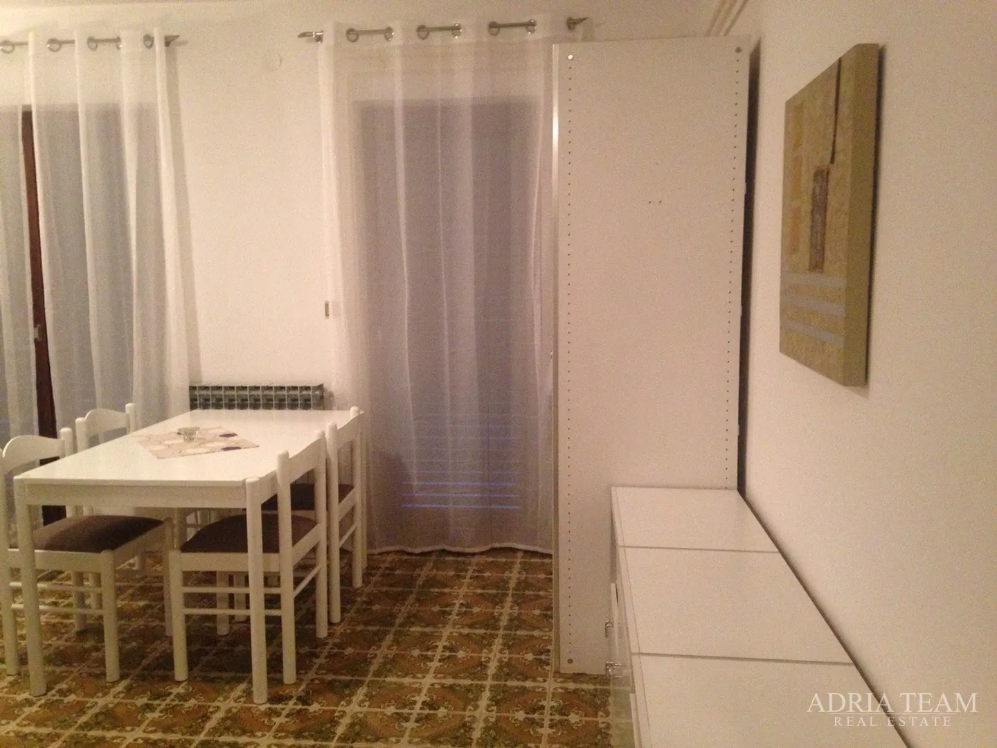 apartmanska kuća 100 m od mora, odlična lokacija - novalja, pag - slika 24