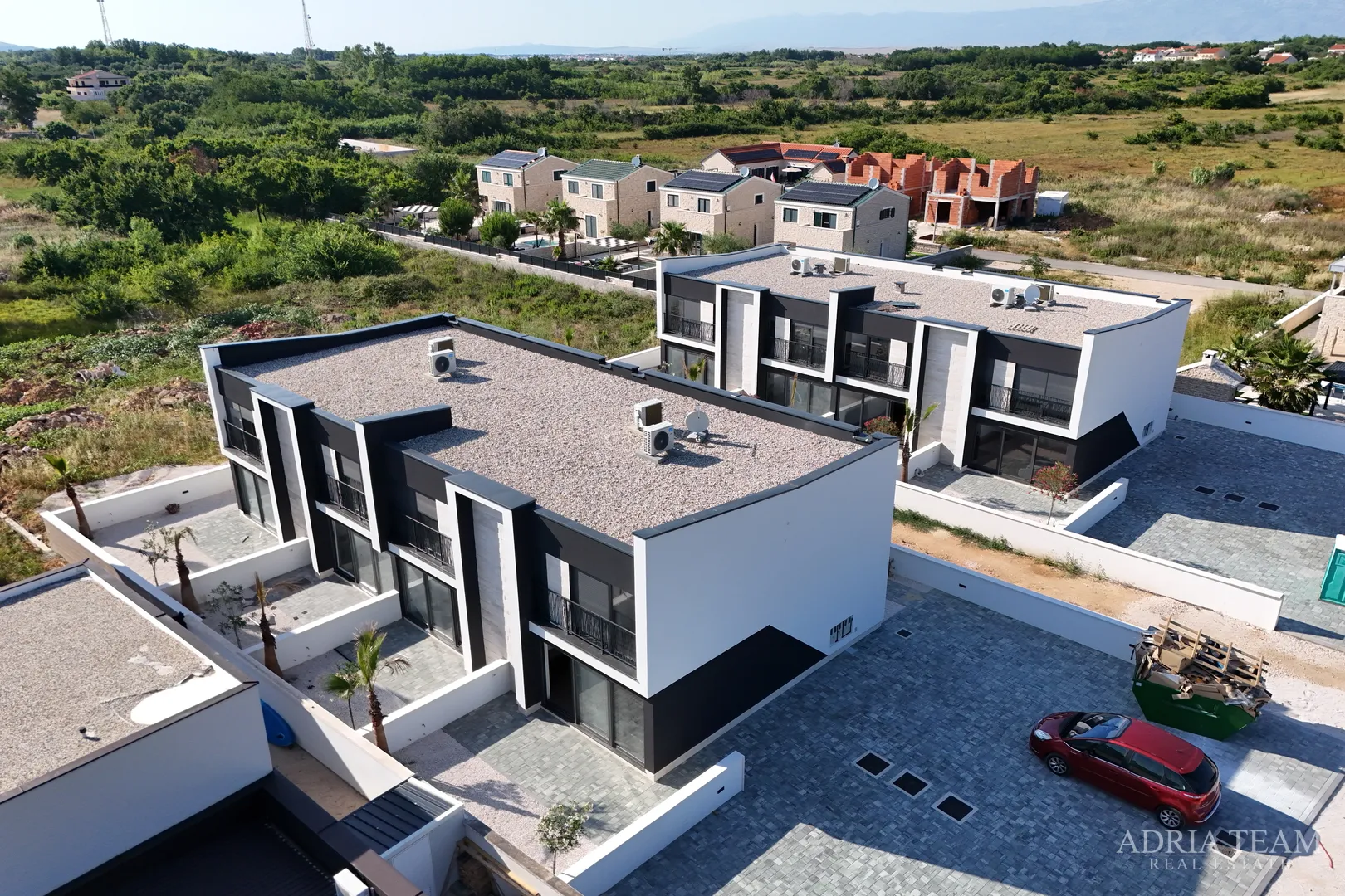 dvoetažni apartmani u novogradnji u dvije identične kuće u nizu - privlaka - slika 75