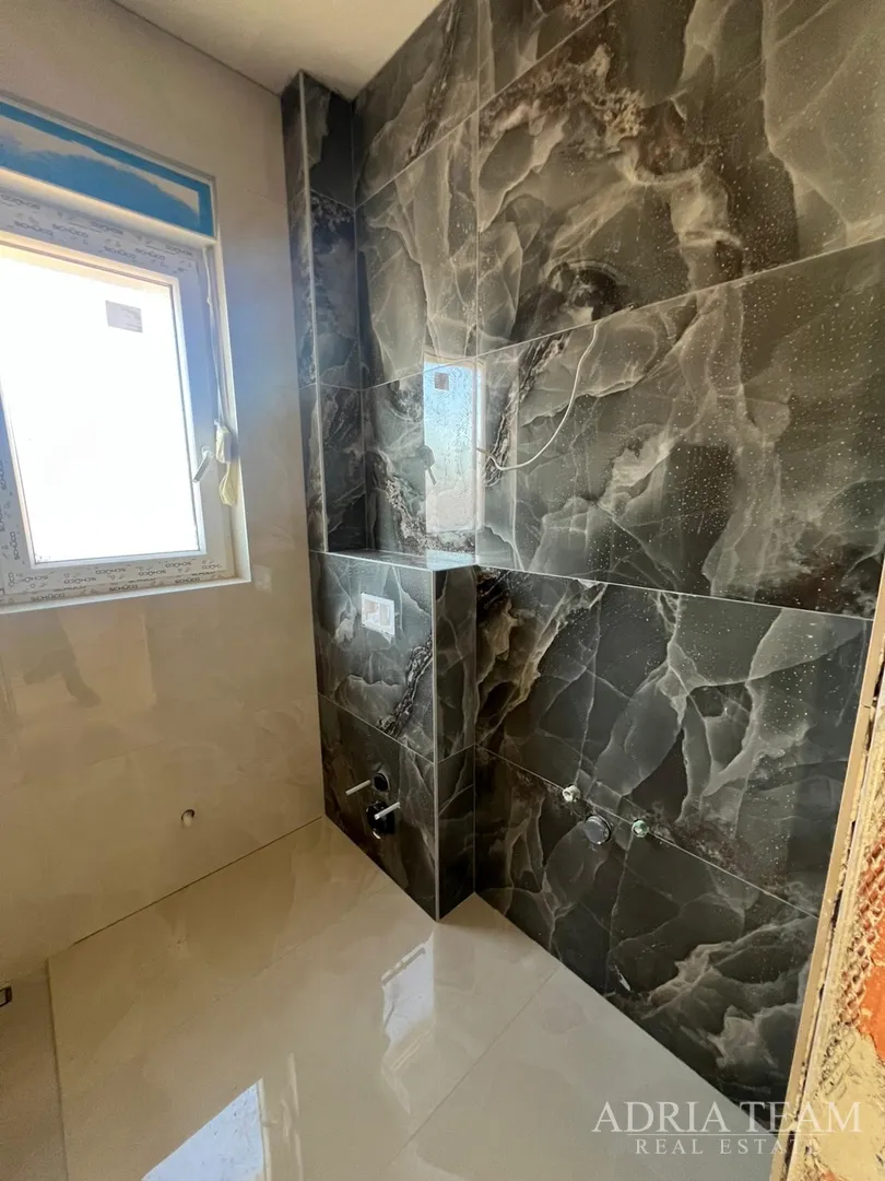 apartmani u novogradnji udaljeni 200 m od mora - seline - slika 50