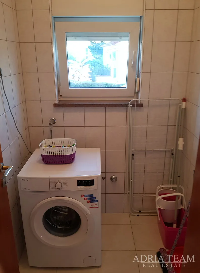 vila sa 7 apartmana, pogled na more - diklo, zadar - slika 44