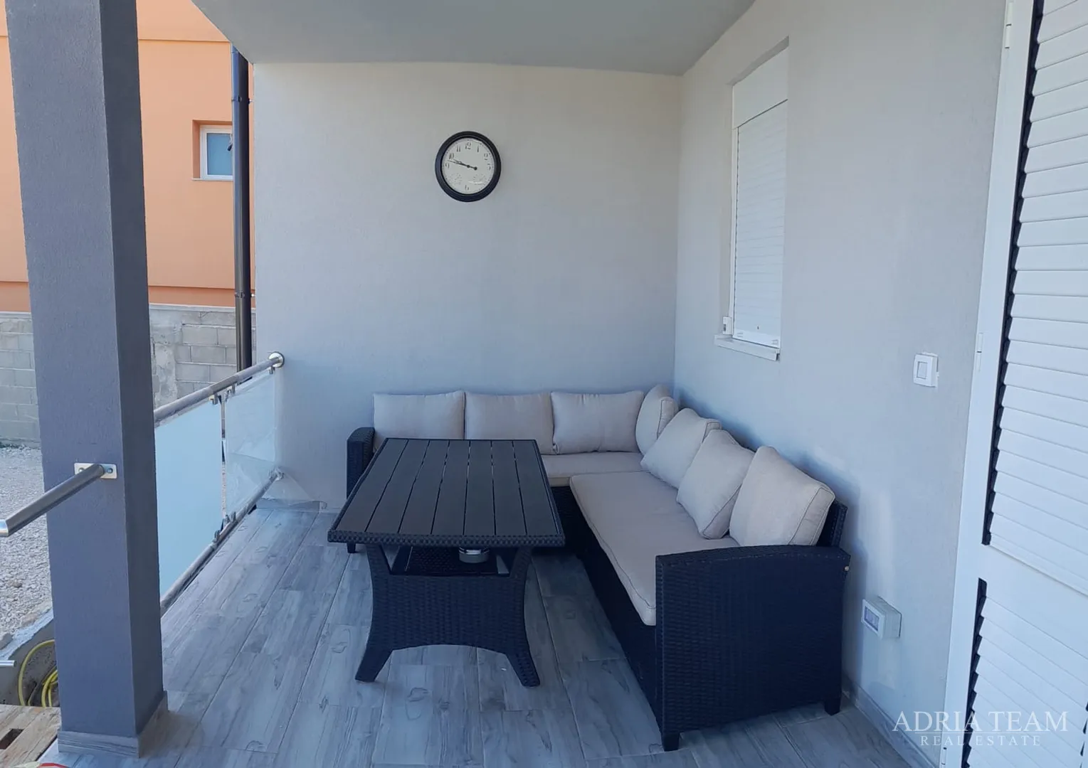 kuća u novogradnji - ražanac - slika 26