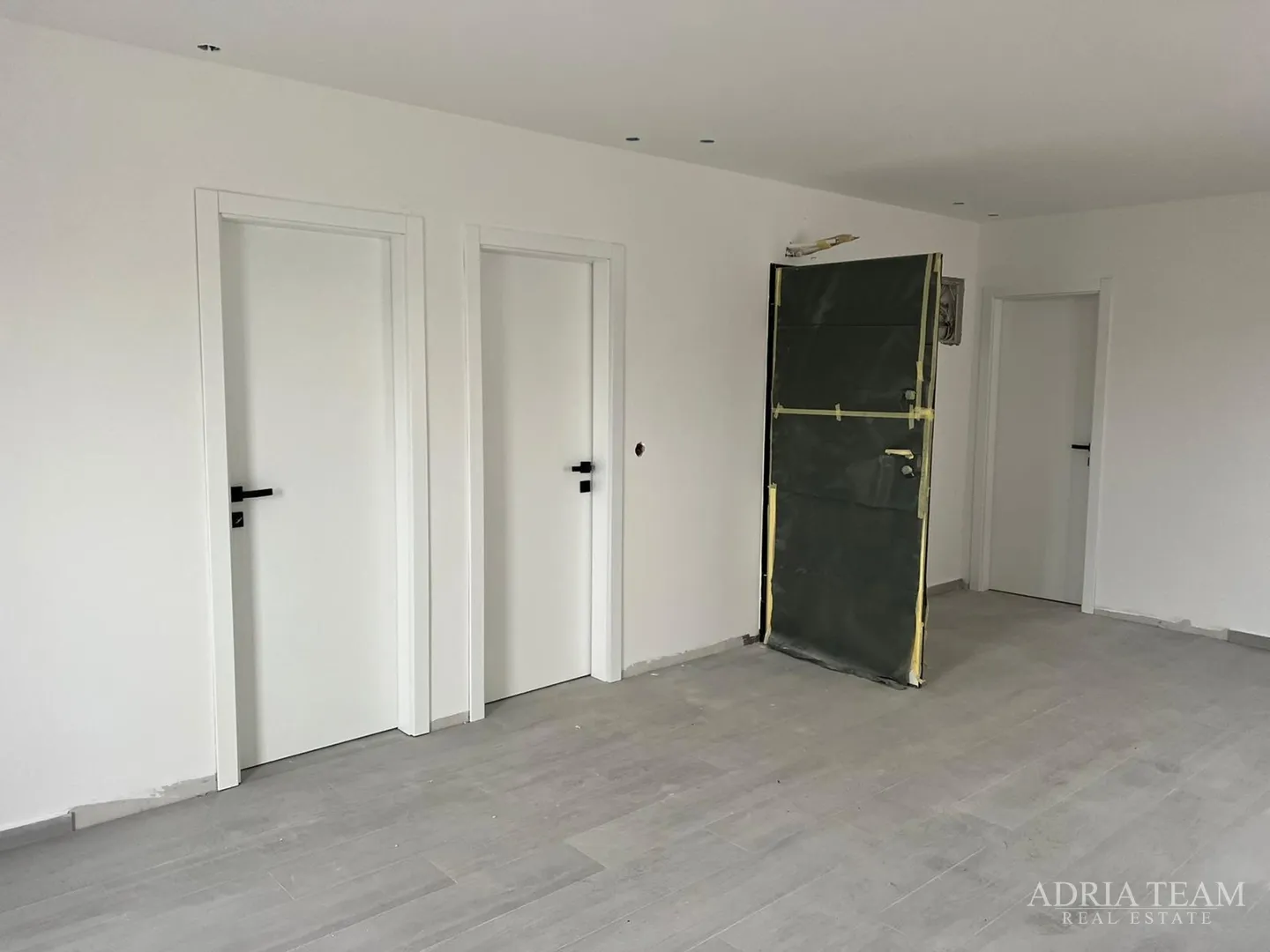 apartmani u stambenoj zgradi u novogradnji - povljana, pag - slika 26