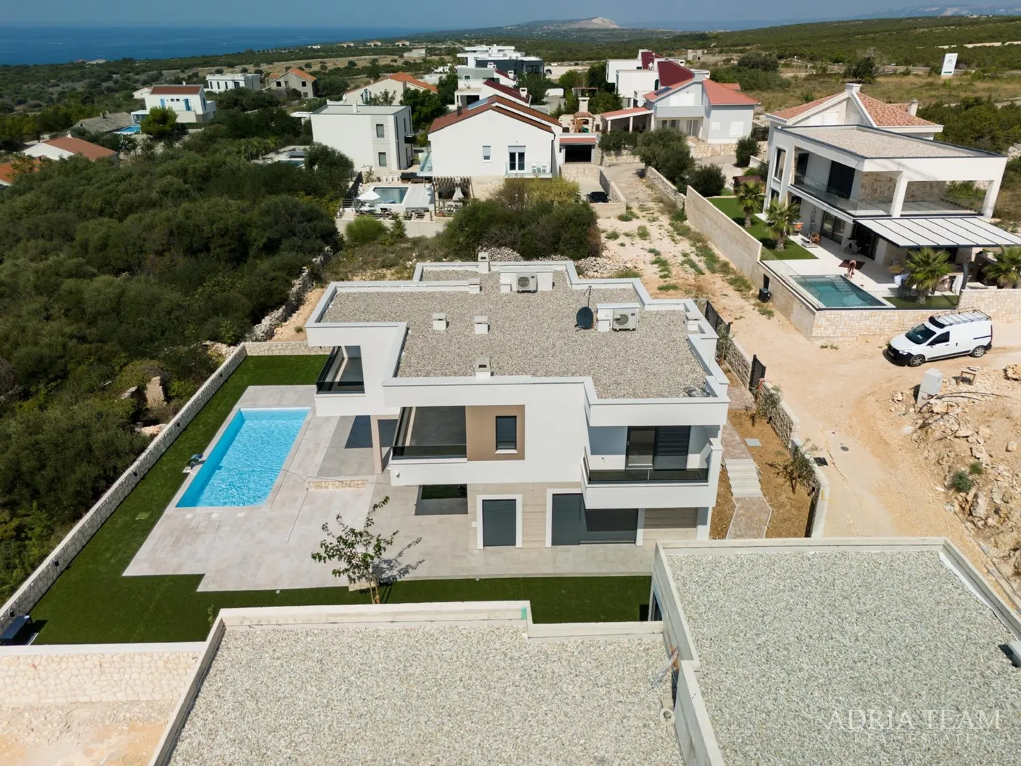 elegantna vila s bazenom – novalja, škuncini stani - slika 4