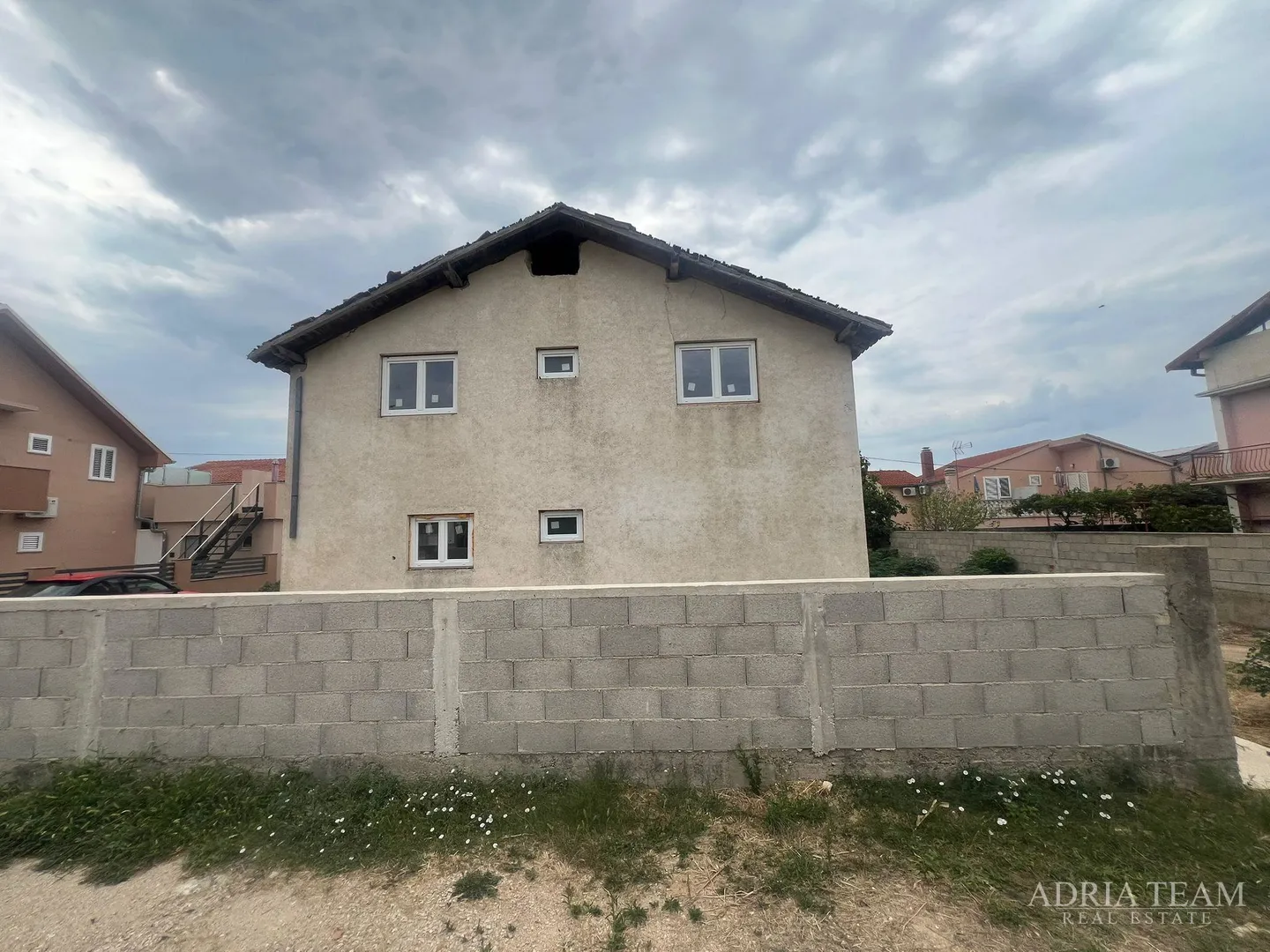 kuća za uređenje s građevinskom dozvolom, blizina prirode - polača - slika 3