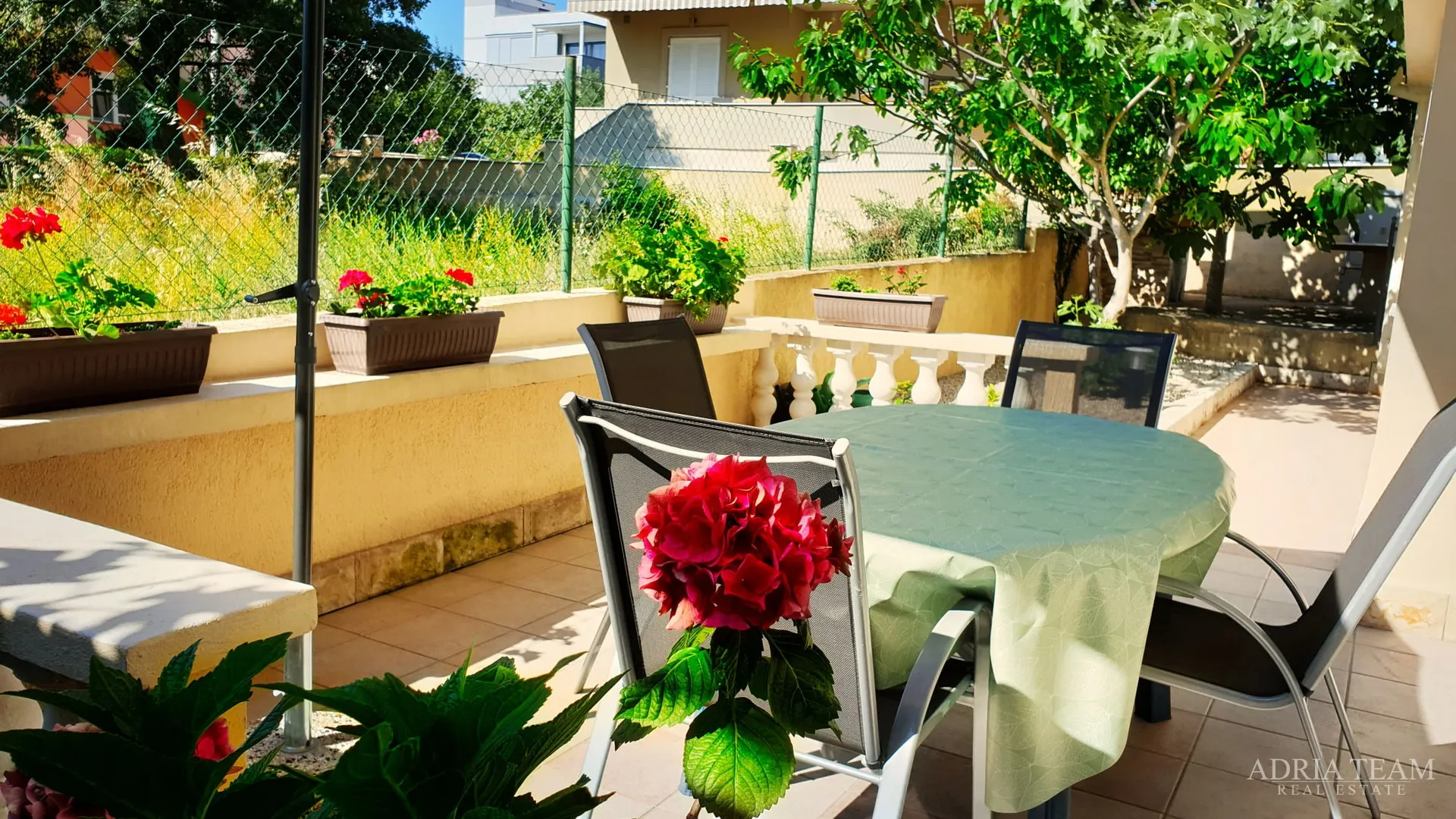 vila sa 7 apartmana, pogled na more - diklo, zadar - slika 53