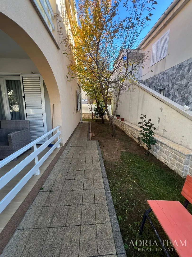 kuća s dvije stambene jedinice, 50 m od mora - vir, južna strana - slika 54
