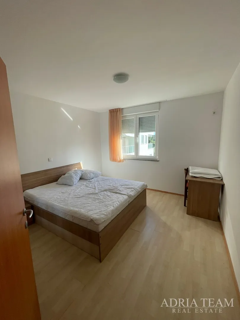 kuća s 10 apartmana, pogled na more - petrčane - slika 8
