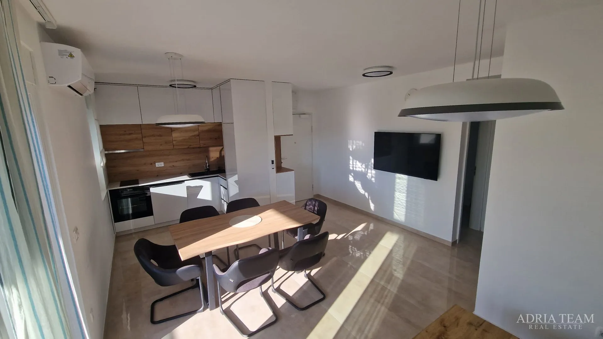dvosobni apartman u blizini kampa falkensteiner - zadar, borik - slika 2