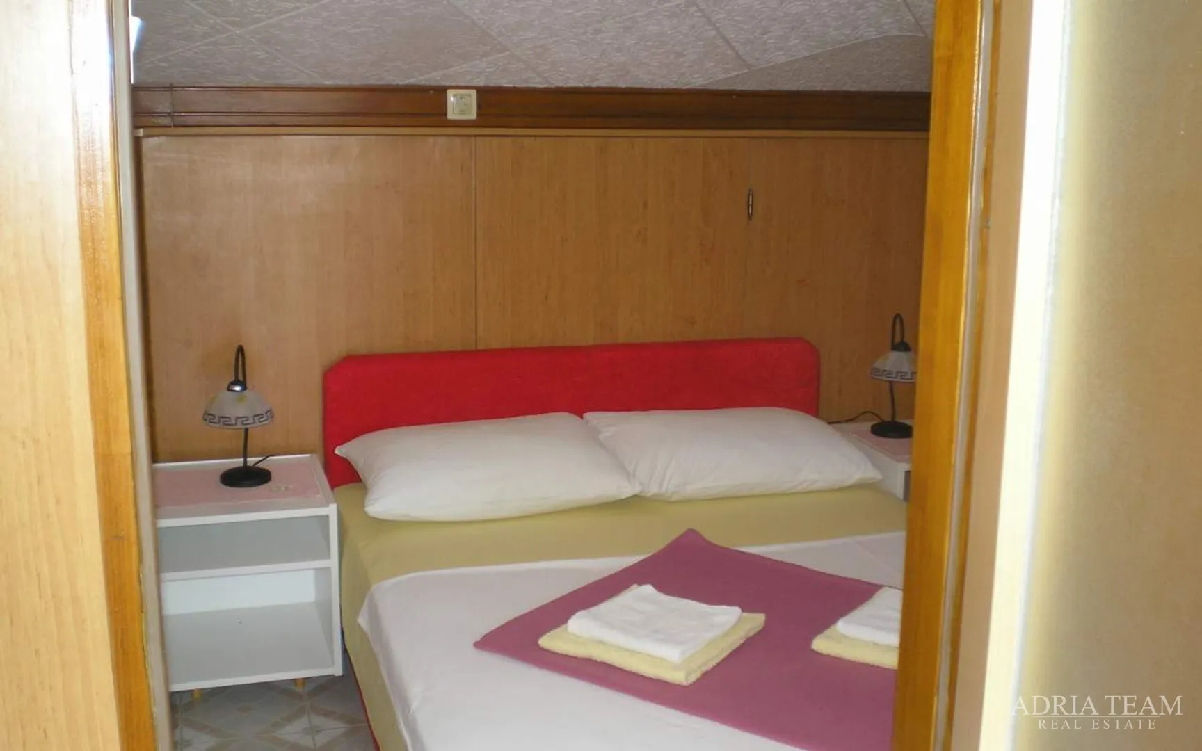 hotel 50 m od mora - posedarje - slika 7