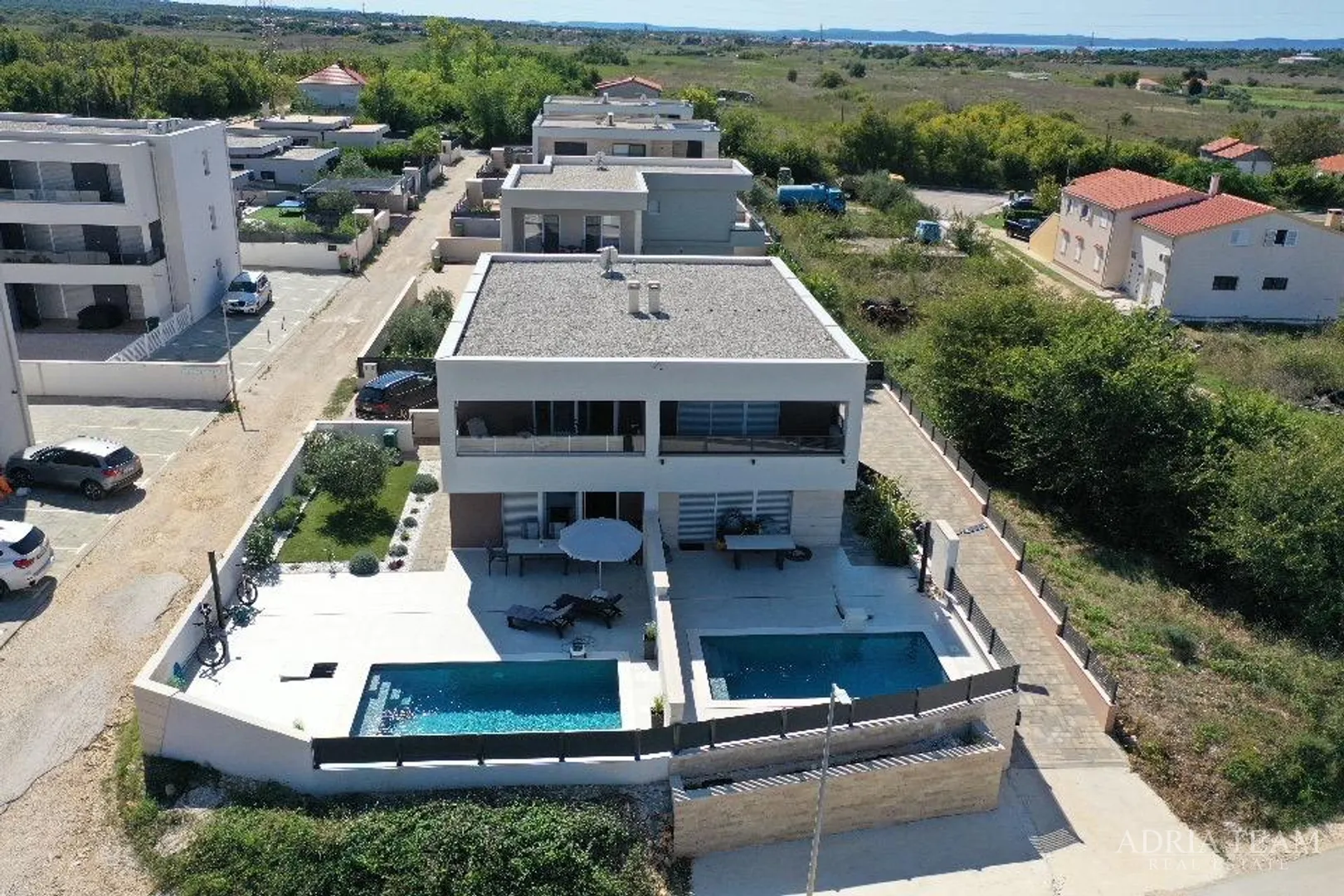 jesenska akcija! kuća za odmor s bazenom, 120 m od mora, nin - zadar - slika 2
