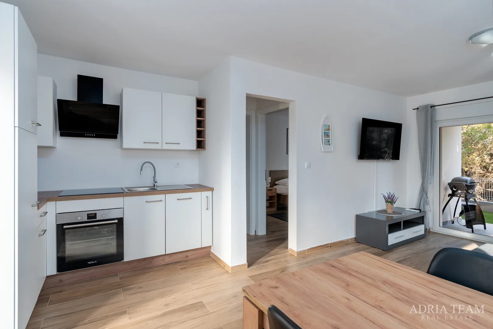 apartmani u stambenoj zgradi - vir - slika 7
