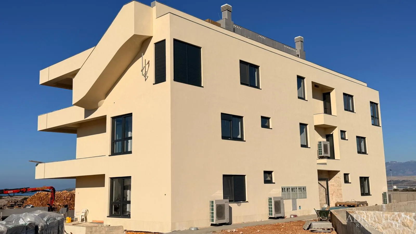 novogradnja – apartmani u povljani (otok pag) | 800 m od mora - slika 4