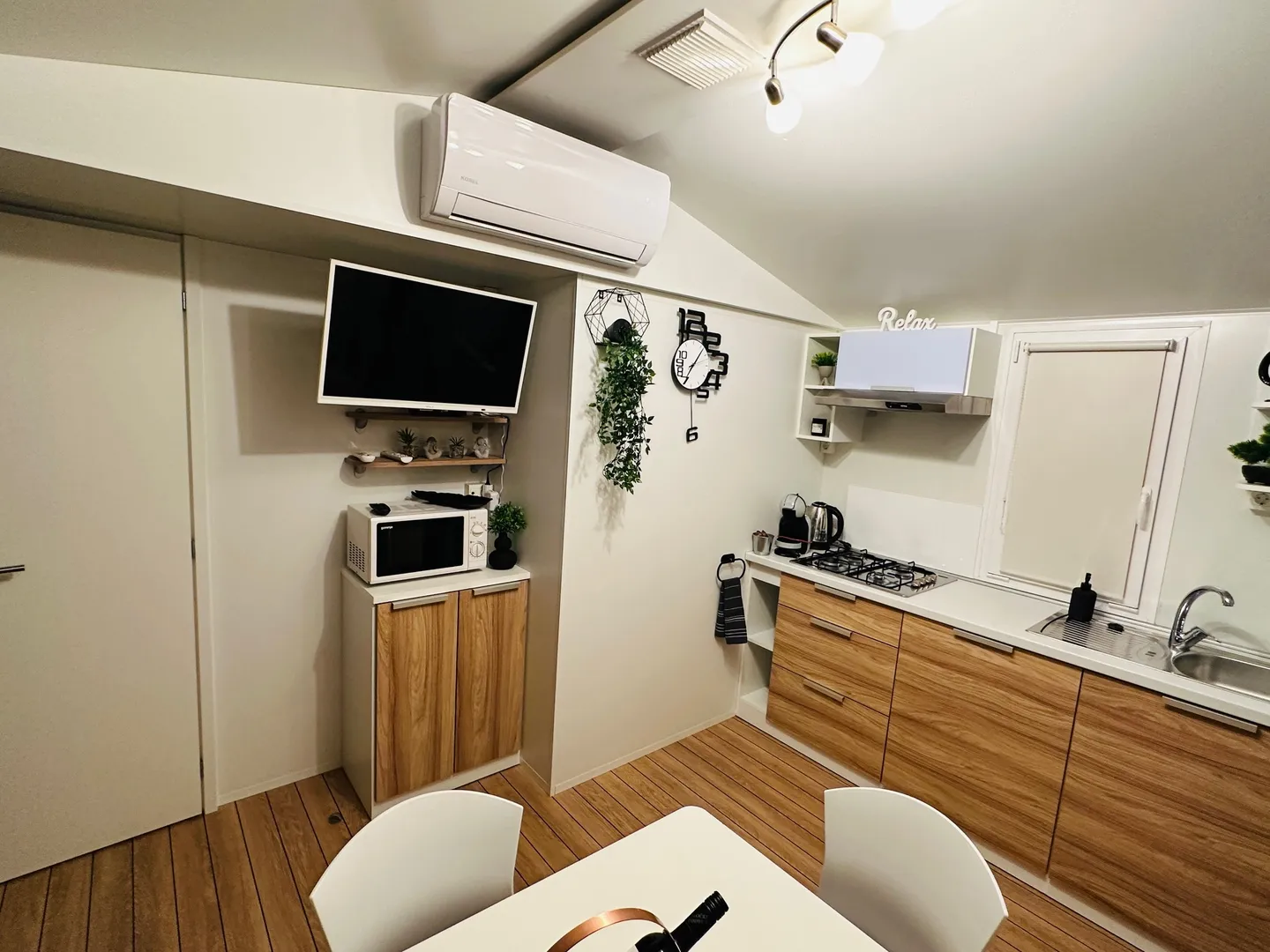 mobilna kućica tipa adria, kapaciteta 4 + 2 osobe - biograd na moru - slika 30