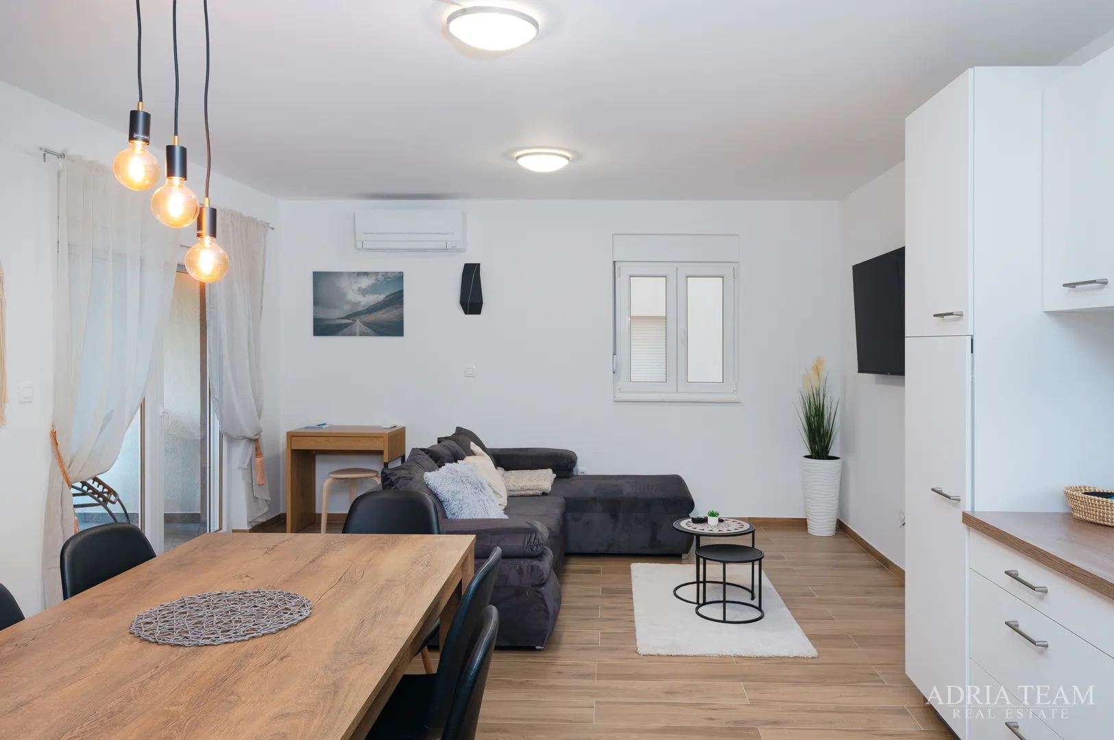 ekskluzivan apartman s krovnom terasom i jacuzzijem - vir - slika 14