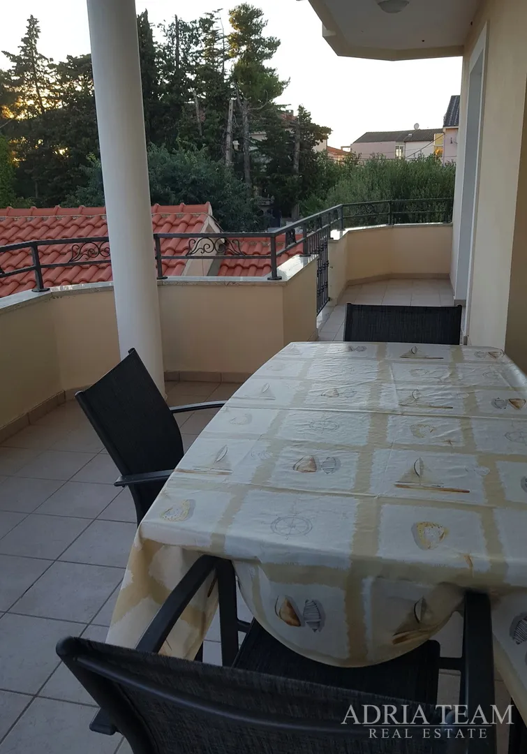 vila sa 7 apartmana, pogled na more - diklo, zadar - slika 52