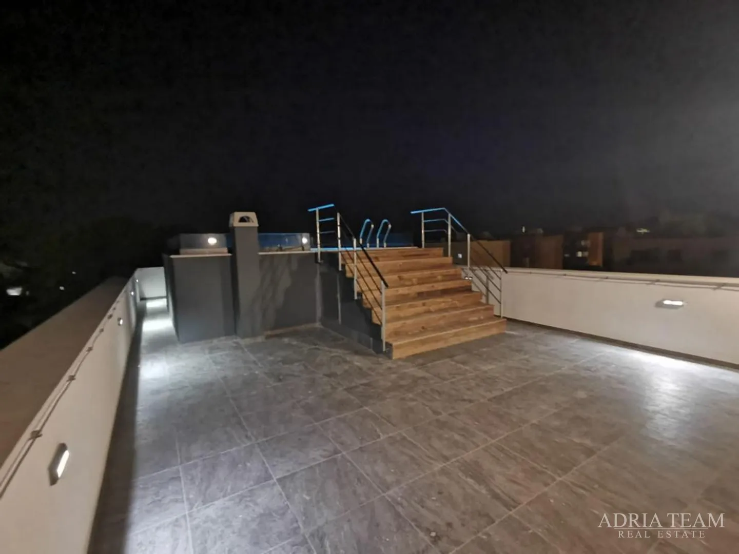 četverosoban stan s krovnom terasom i bazenom, novogradnja - belafuža, zadar - slika 20