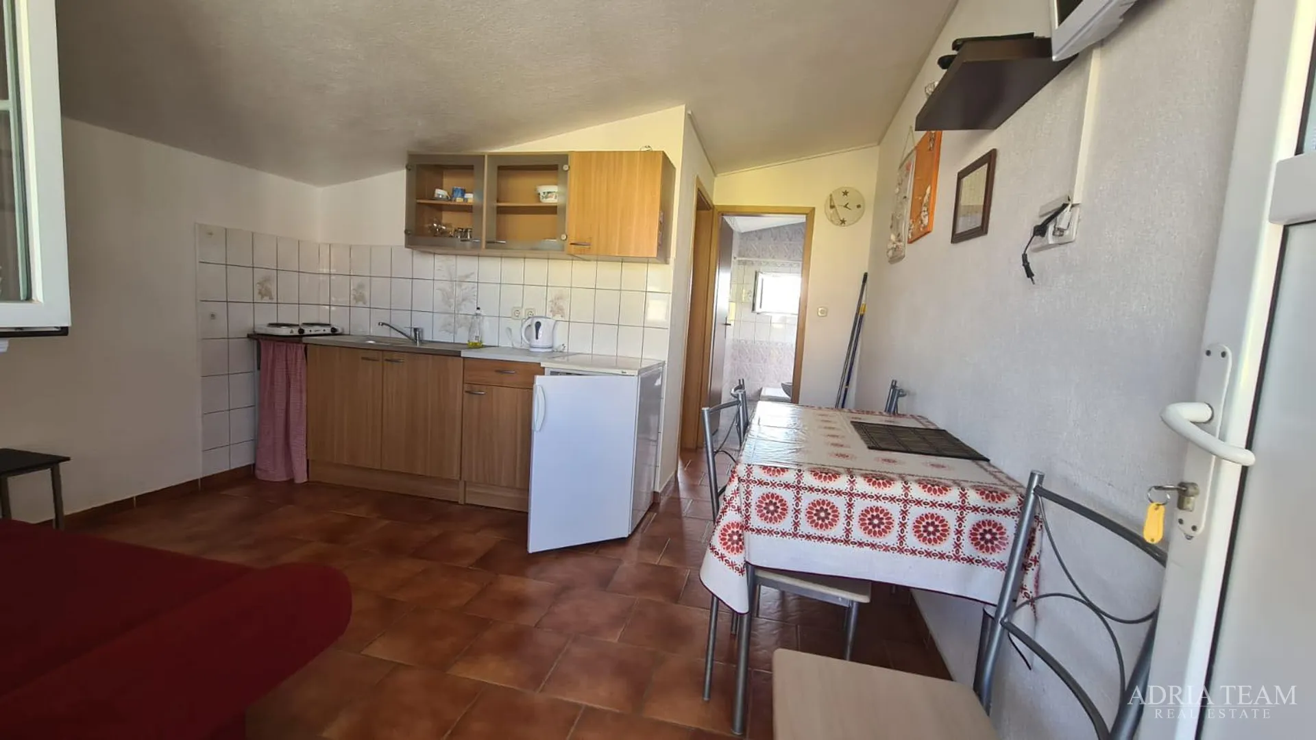 akcija!! apartmanska kuća s 5 apartmana, 170 m od mora, vir - zadar - slika 21