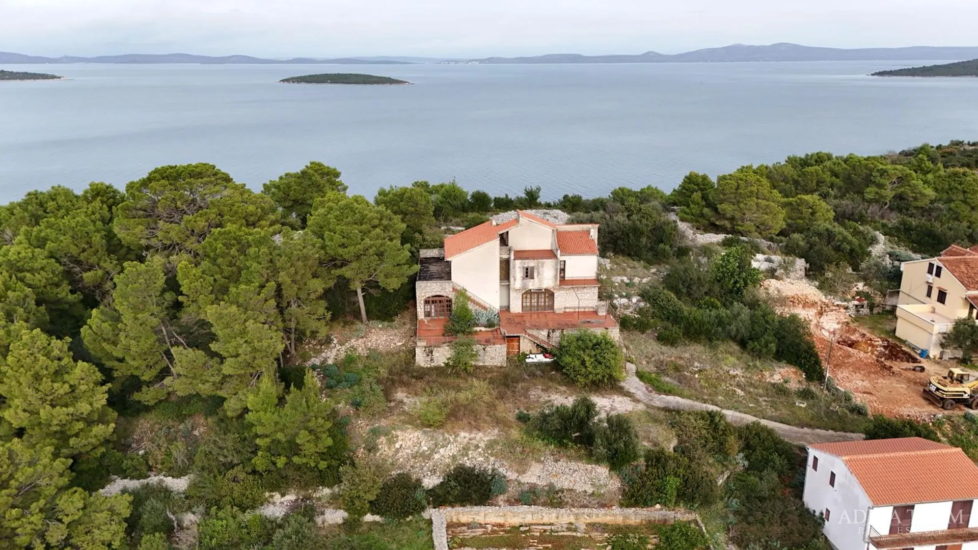 poslovno-stambeni objekt, pogled na more - sali, dugi otok - slika 7