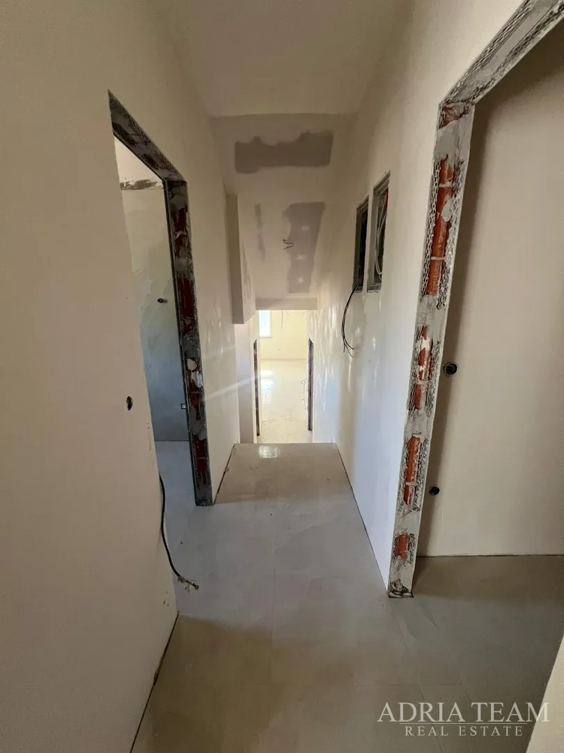apartmani u novogradnji udaljeni 200 m od mora - seline - slika 39