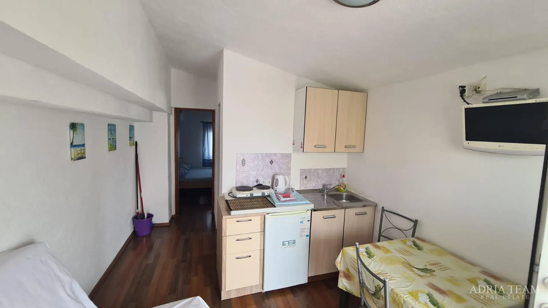 akcija!! apartmanska kuća s 5 apartmana, 170 m od mora, vir - zadar - slika 6