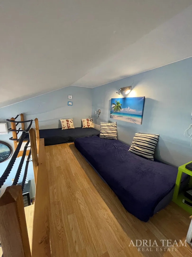 apartman, prvi red do mora, na prekrasnoj plaži s velikom terasom - turanj - slika 15