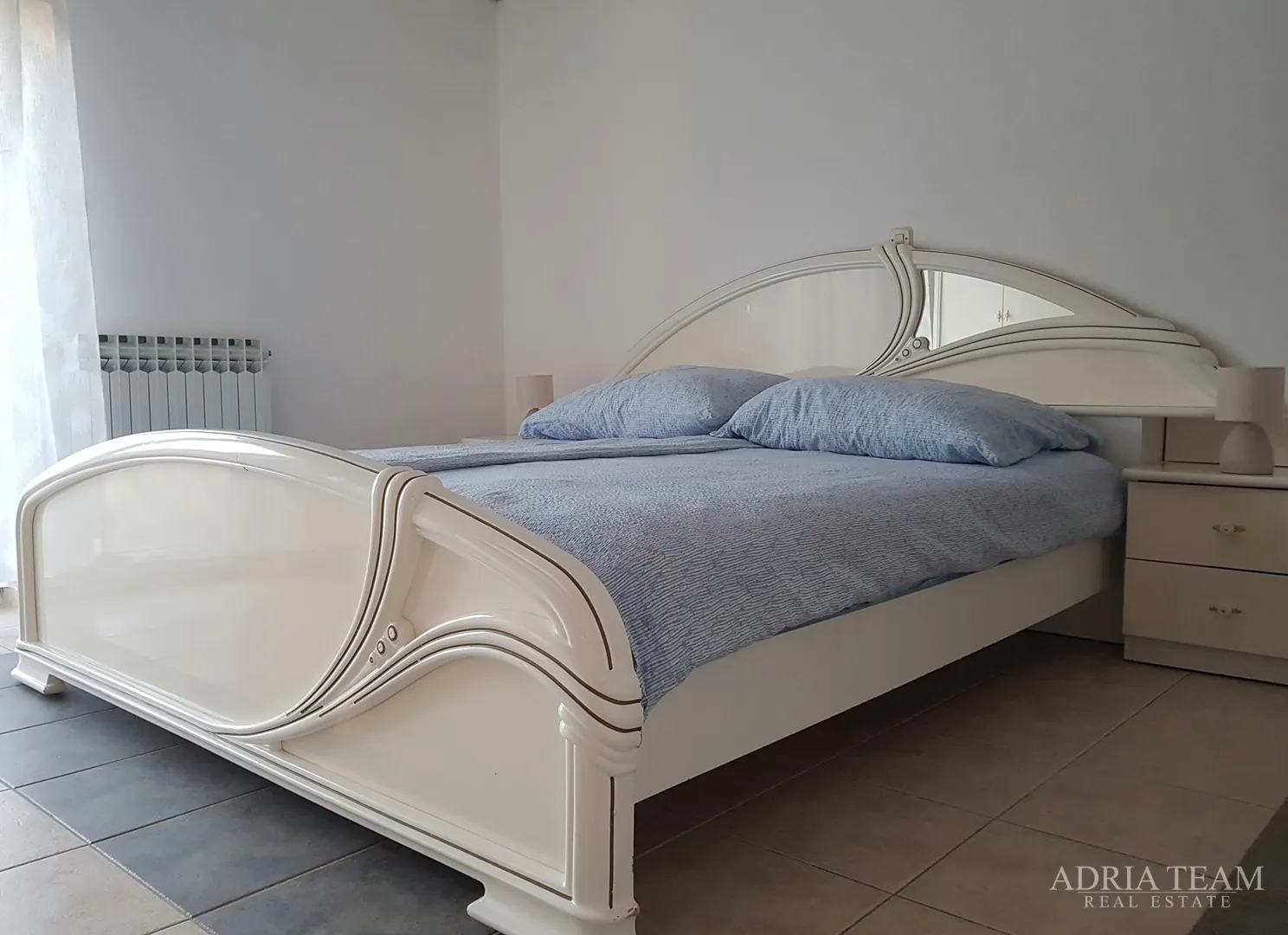 vila sa 7 apartmana, pogled na more - diklo, zadar - slika 2