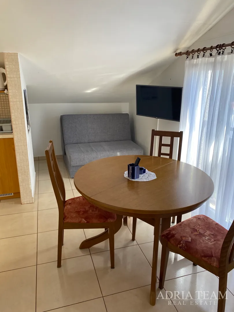 apartmanska kuća s bazenom - slika 16