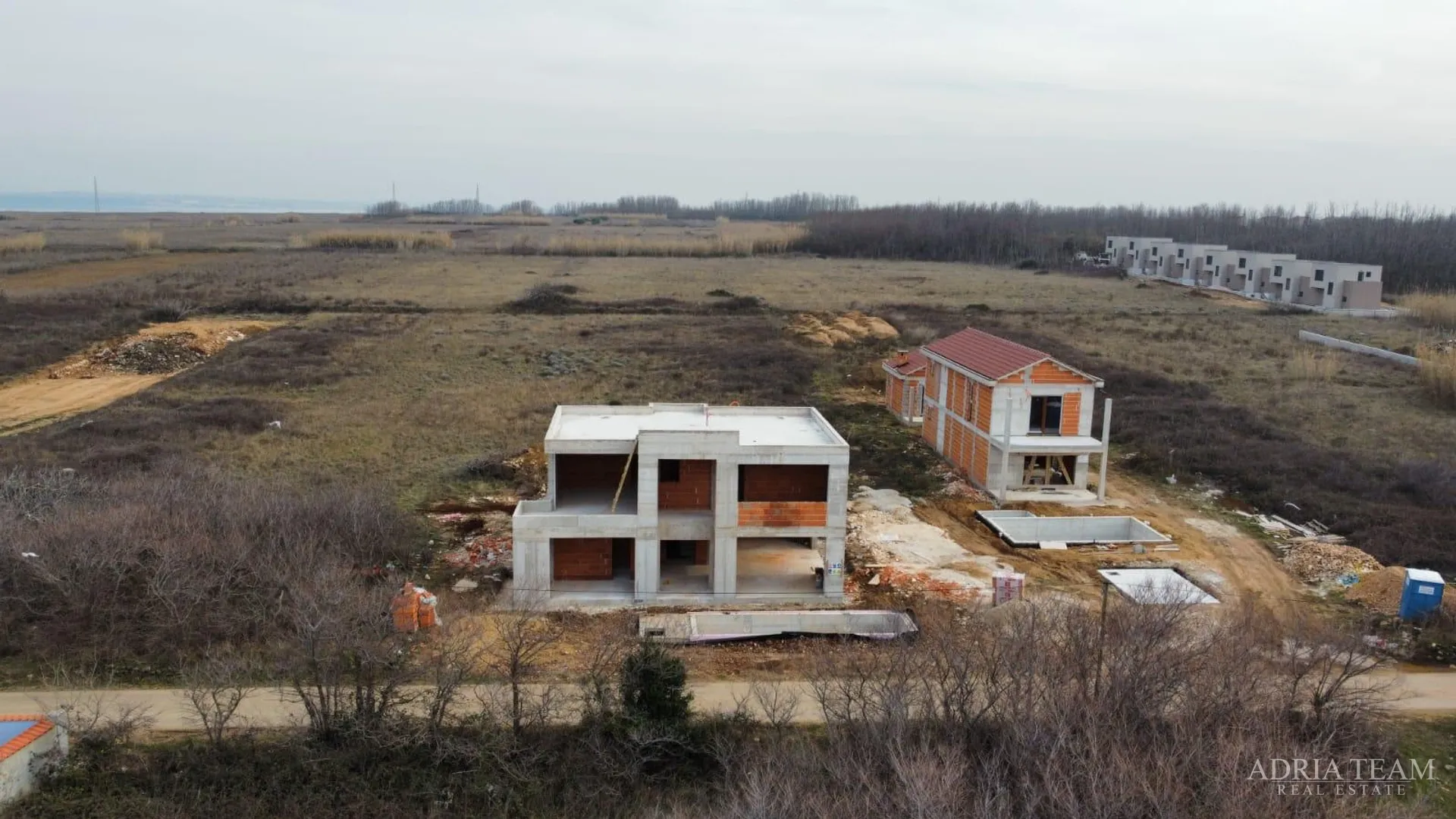 moderna vila udaljena 150 m od mora, novogradnja - privlaka - slika 9